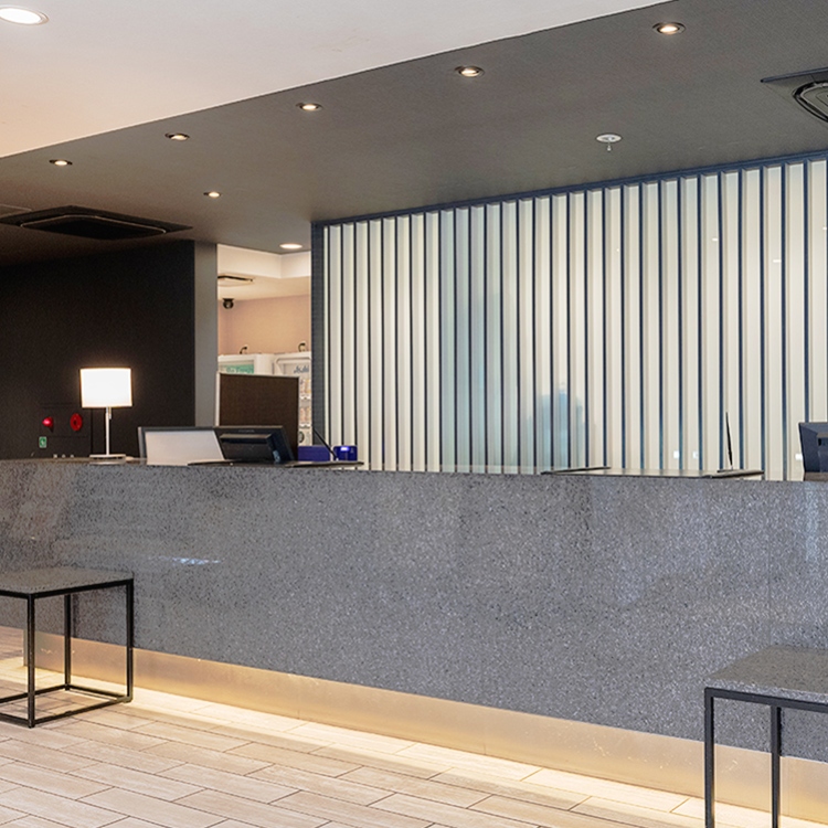 写真：フロント