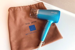 写真：ヘアドライヤー