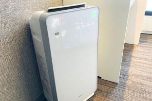 写真：加湿機能付き空気清浄機