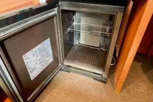 写真:冷蔵庫(冷凍機能はございません)