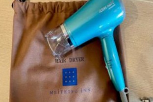 写真:マイナスイオンドライヤー