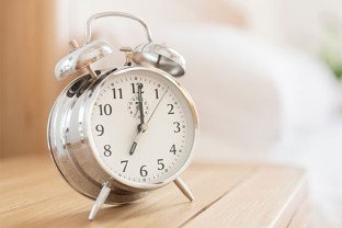 写真:目覚まし時計