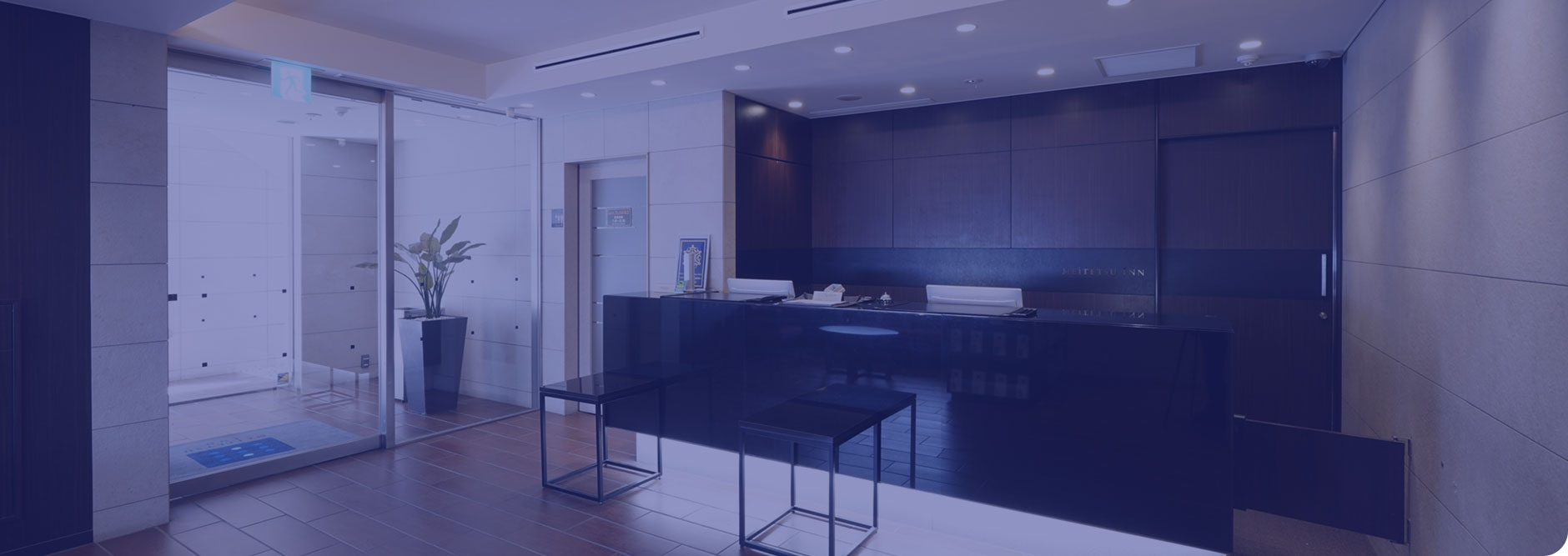 写真：朝食・施設案内