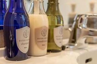 写真：シャンプー・コンディショナー・ボディソープ