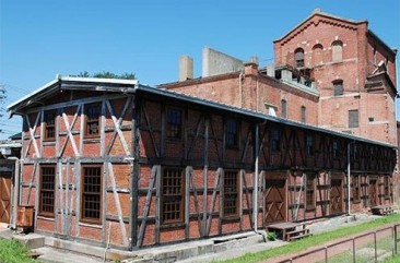 写真：半田赤レンガ建物