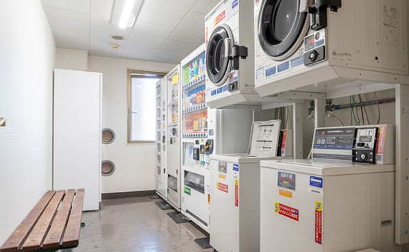 写真：コインランドリー
