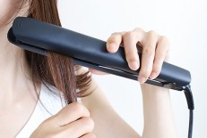 写真：ヘアアイロン