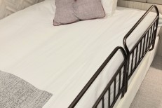 写真：ズボンプレッサー