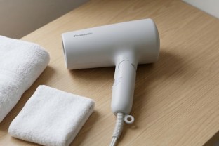 写真：ヘアドライヤー